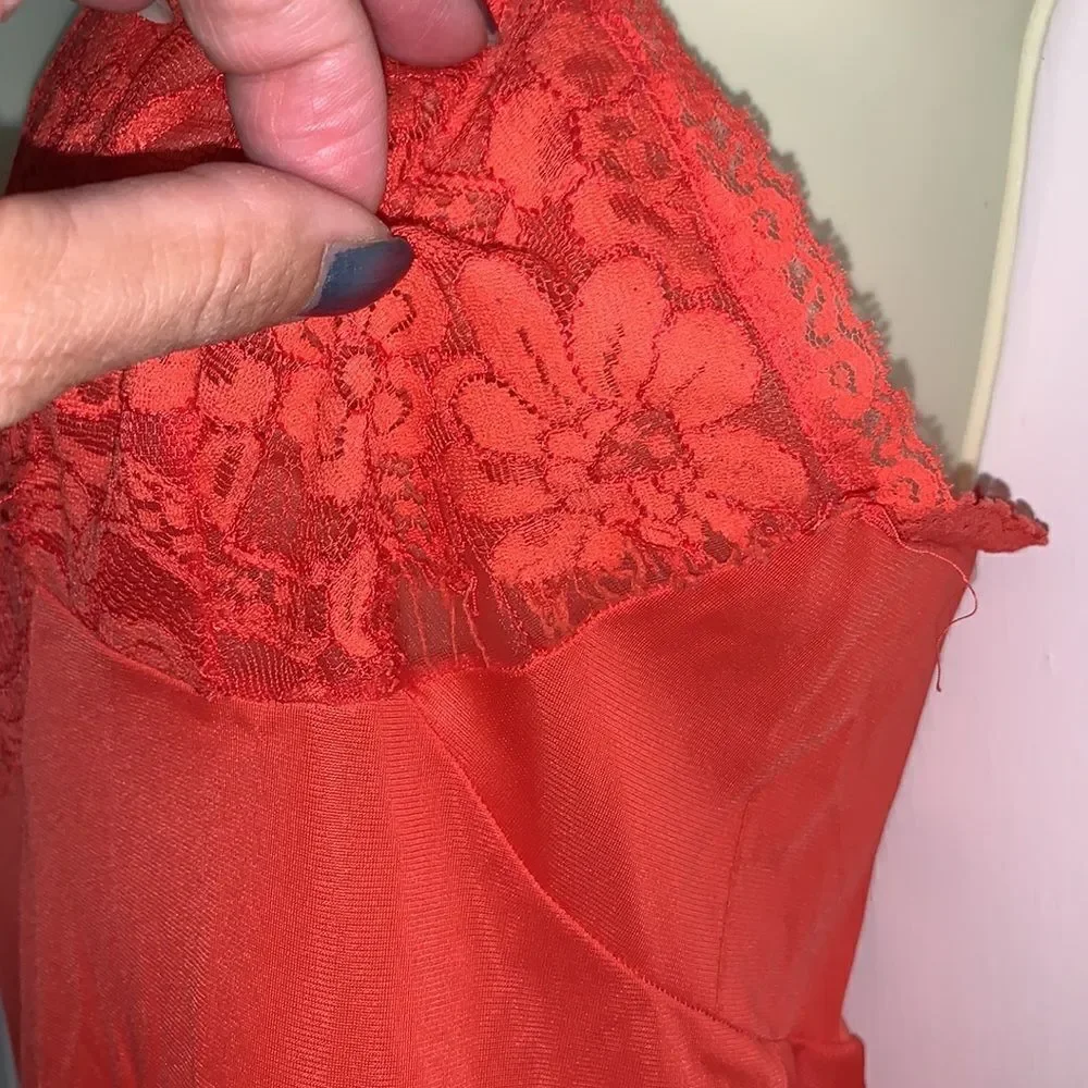 Vintage red nylon full slip with lace bodice - Picture 2 of 9